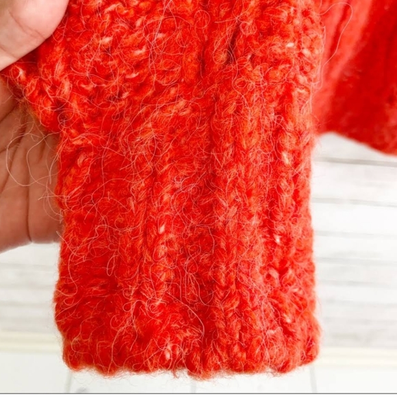 TOPSHOP Red Petal Pointelle Wool - Picture 3 of 4